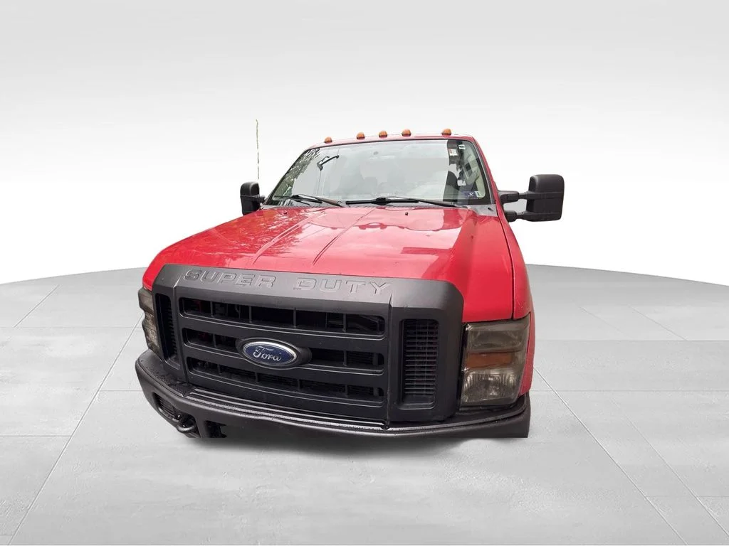 Used 2008  Ford XL image 2