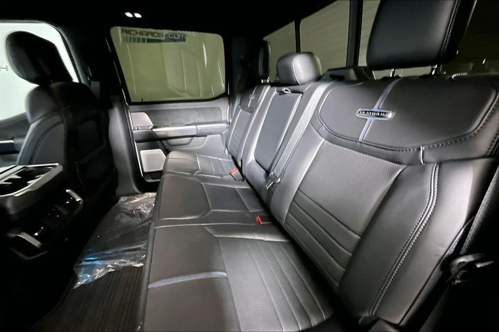 Used 2025 White Metallic Ford Platinum image 21