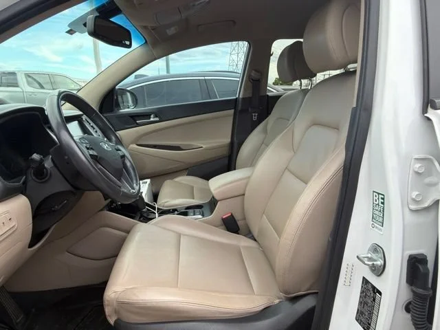 Used 2016 White Hyundai Limited image 14