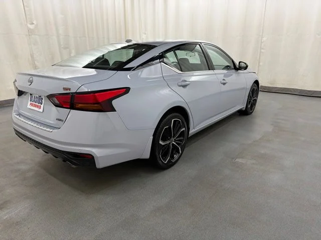 Used 2023 Gray Nissan 2.5 SR image 6