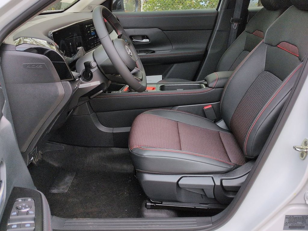 New 2026 Aspen White TriCoat Nissan SR image 4