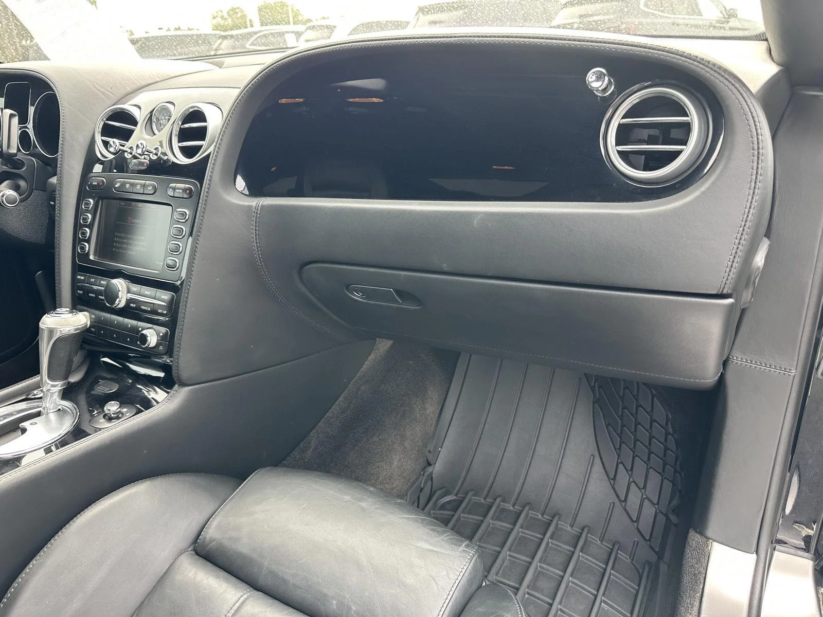Used 2005 Beluga Bentley GT image 16