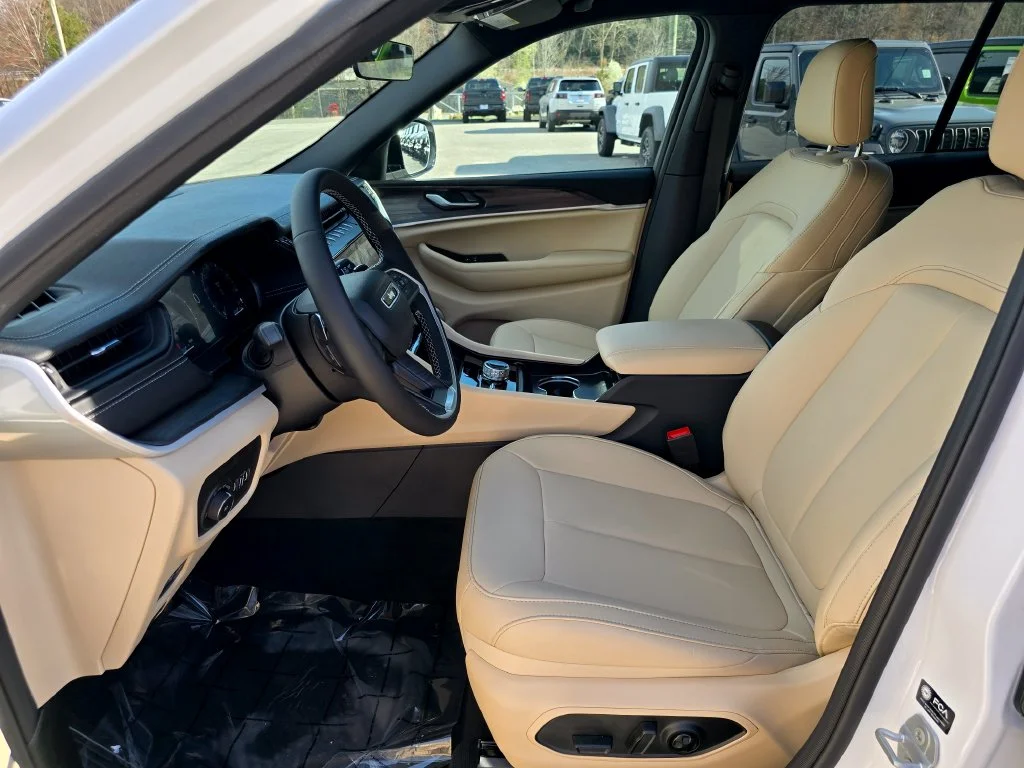 New 2026 White Jeep Limited image 4
