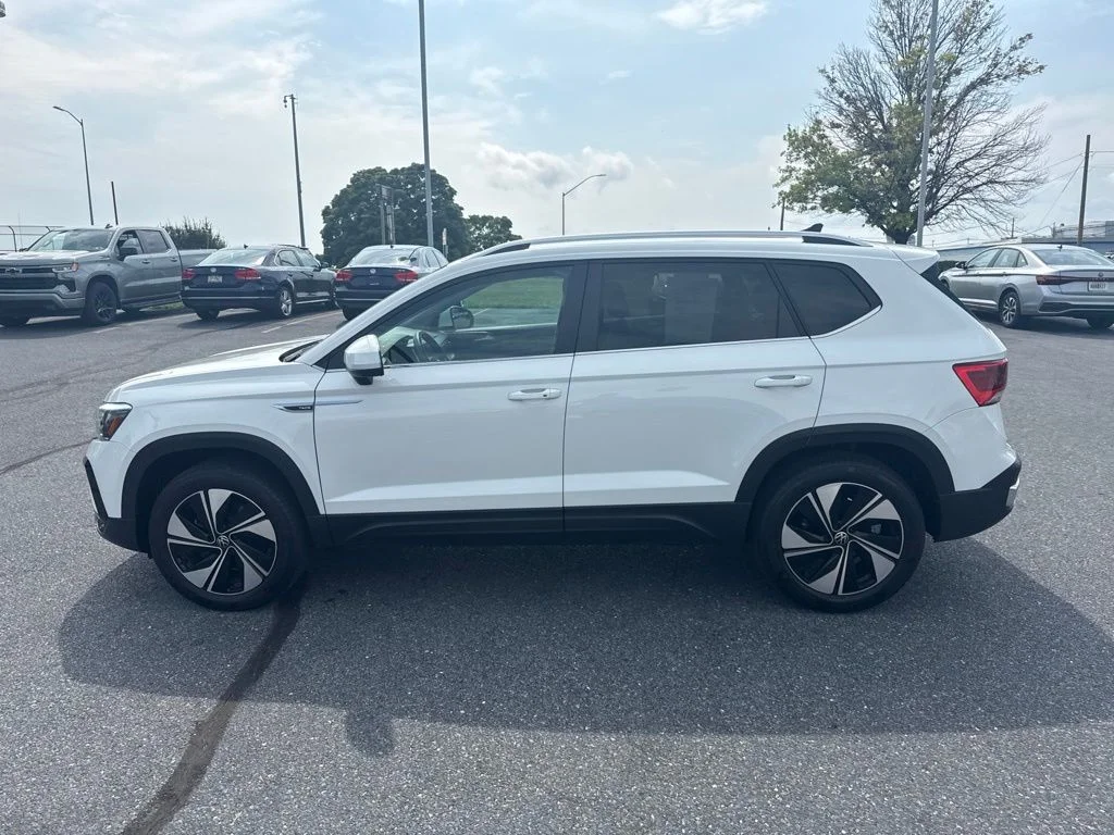 Certified Used 2024 Pure White Volkswagen 1.5T SE image 13