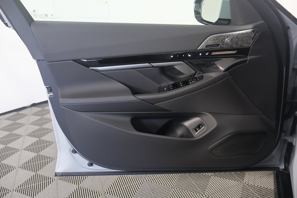 Used 2026 Gray Metallic BMW 530i image 7