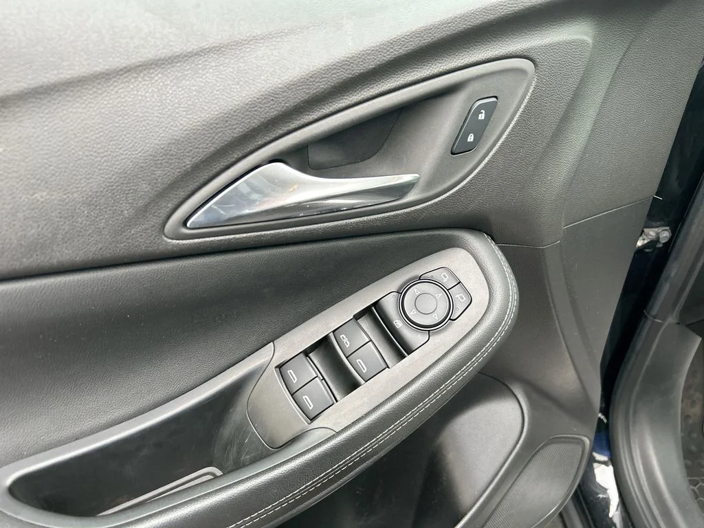 Used 2022 Black Buick Preferred image 26