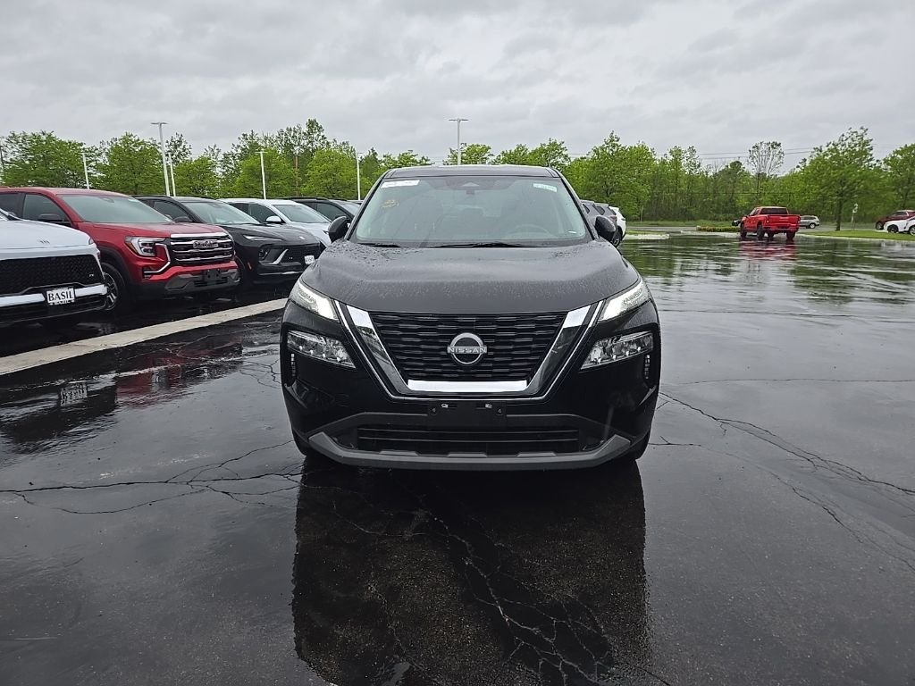 Used 2023 Black Nissan SV image 8