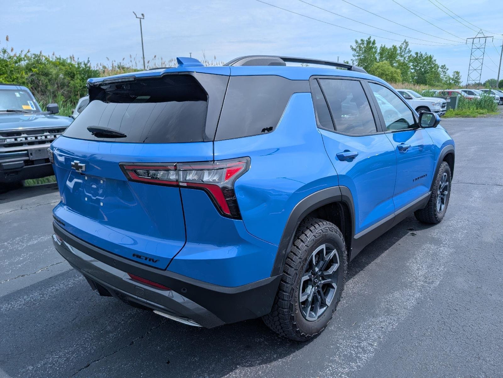 Used 2025 Reef Blue Metallic Chevrolet ACTIV image 7