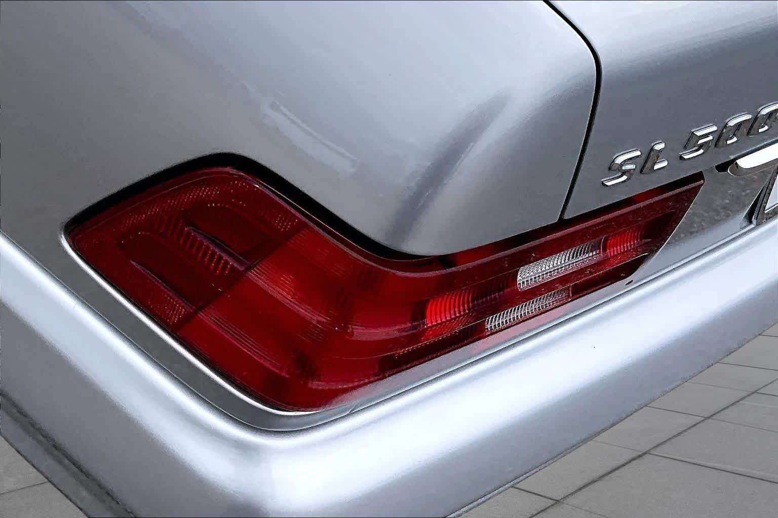 Used 2002 Silver Arrow Silver Metallic Mercedes-Benz  image 23