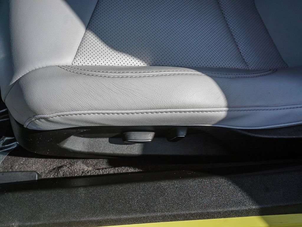 Used 2023 Yellow Chevrolet Stingray image 19