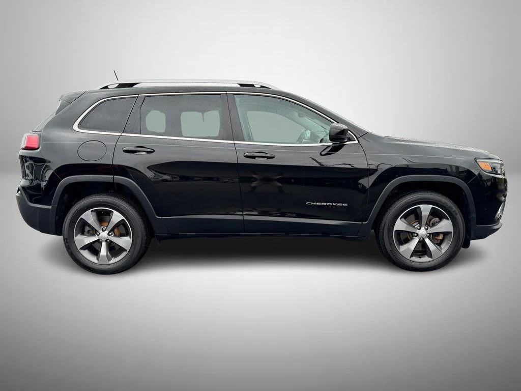 Used 2019 Black Jeep Limited image 5