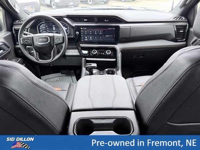 Used 2024 Onyx Black GMC AT4 image 8