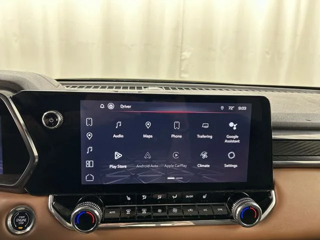 Used 2023  GMC AT4 image 15