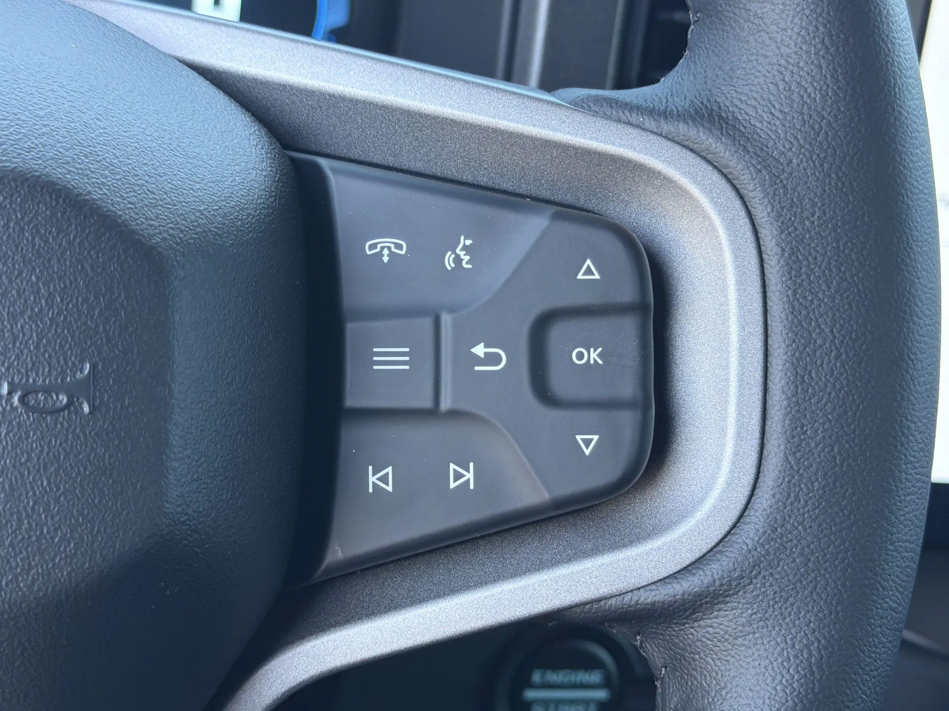 New 2026 Avalanche Gray Ford Badlands® image 15