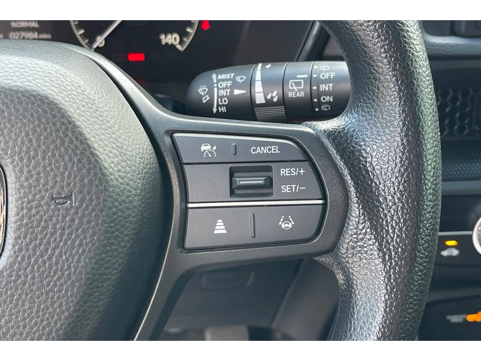 Used 2024 Platinum White Pearl Honda EX image 36
