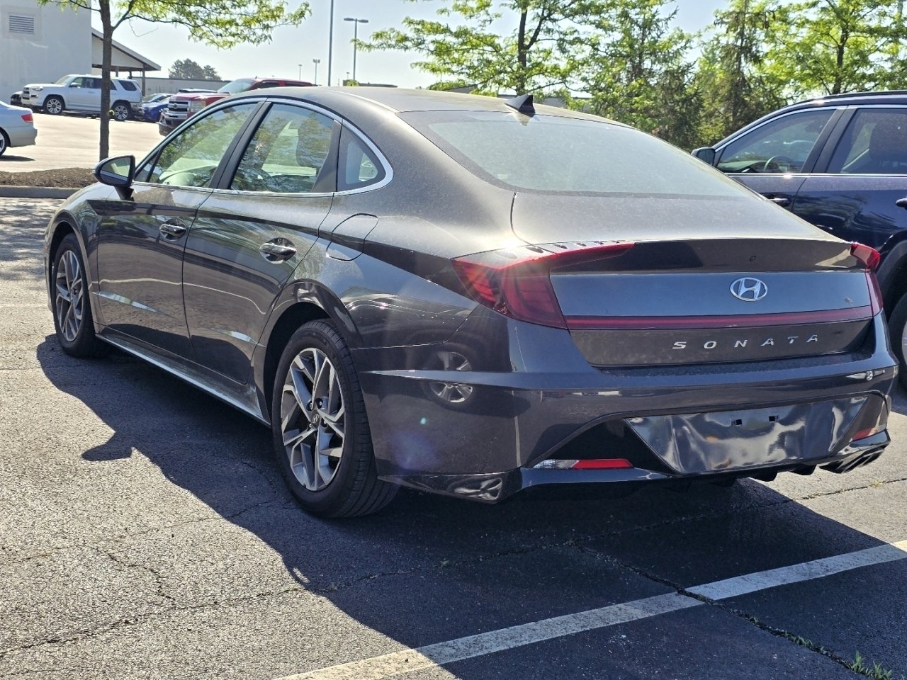 Used 2023 Gray Hyundai SEL image 5