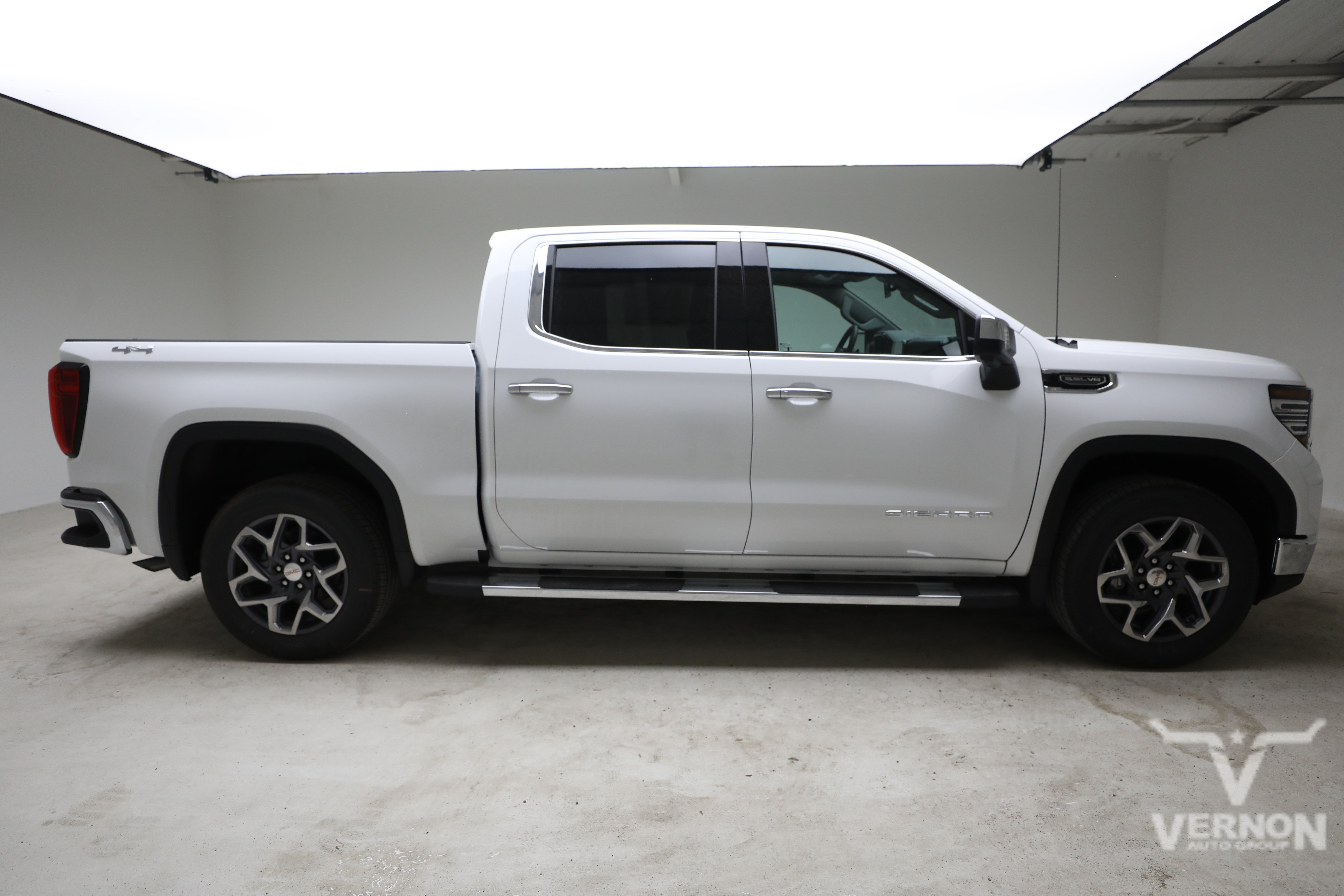 New 2026 Summit White GMC N image 6
