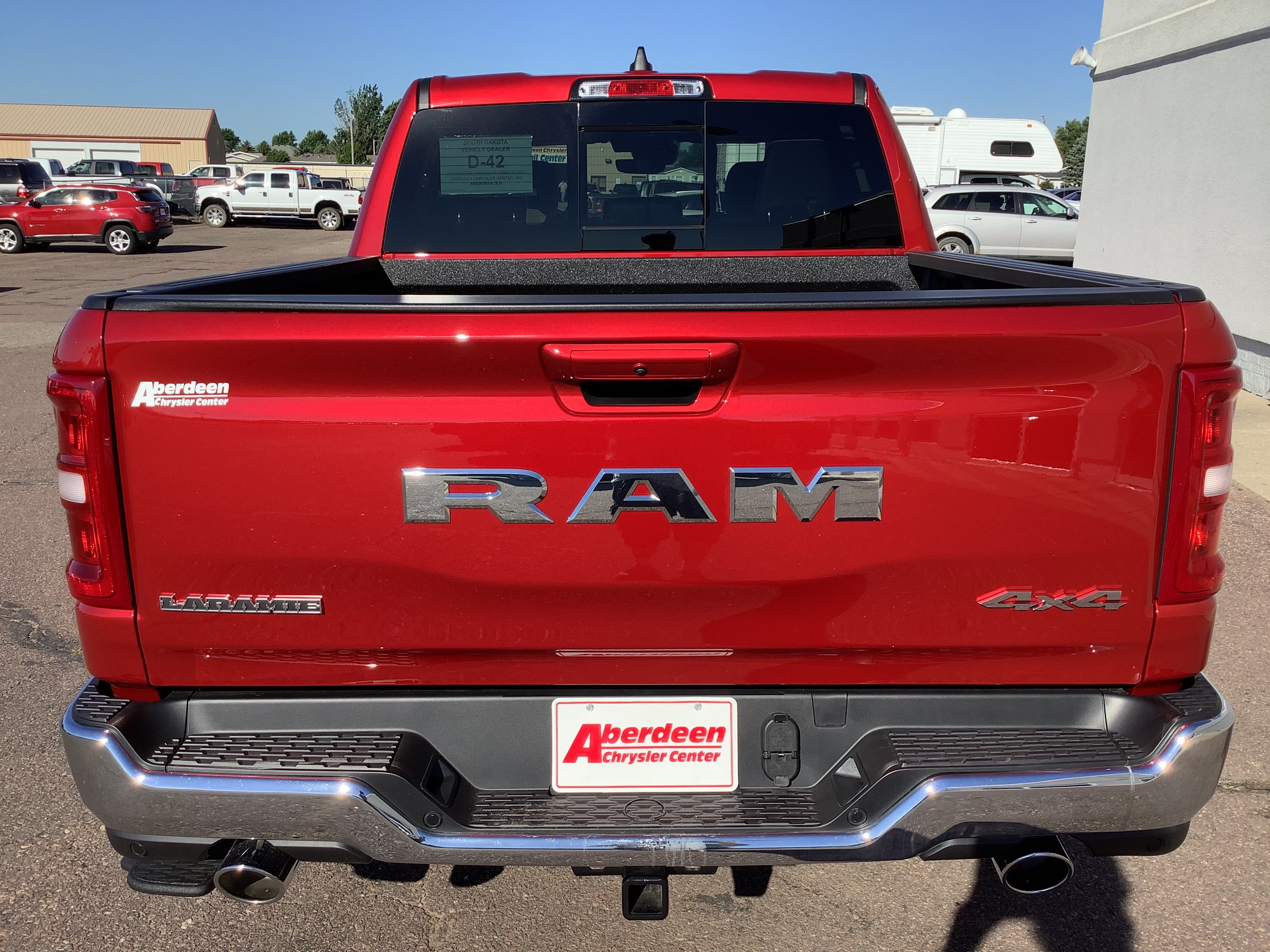 New 2026 Molten Red Pearl-Coat Exterior Paint RAM Laramie image 6