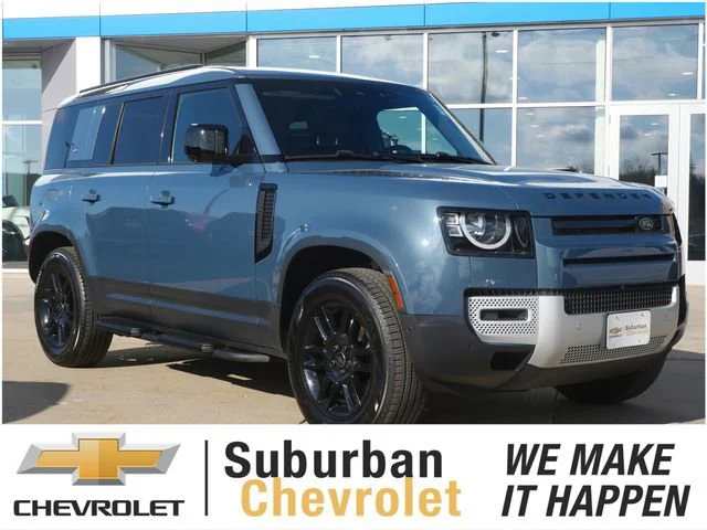 2023 Land Rover Defender S's photo