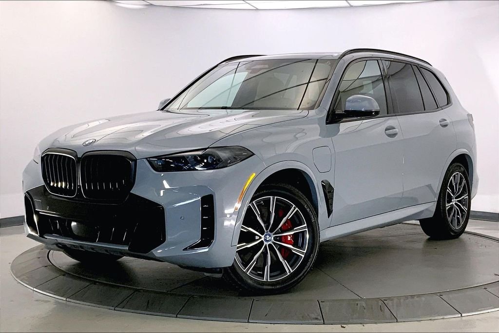Certified Used 2024 Brooklyn Grey Metallic BMW  image 11