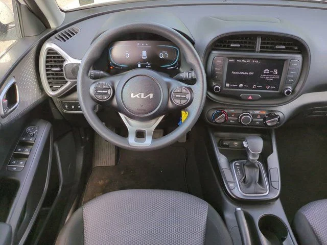 Certified Used 2025 White Kia LX image 15