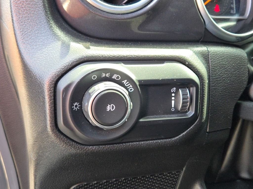 Used 2023 Gray Jeep Rubicon 392 image 25