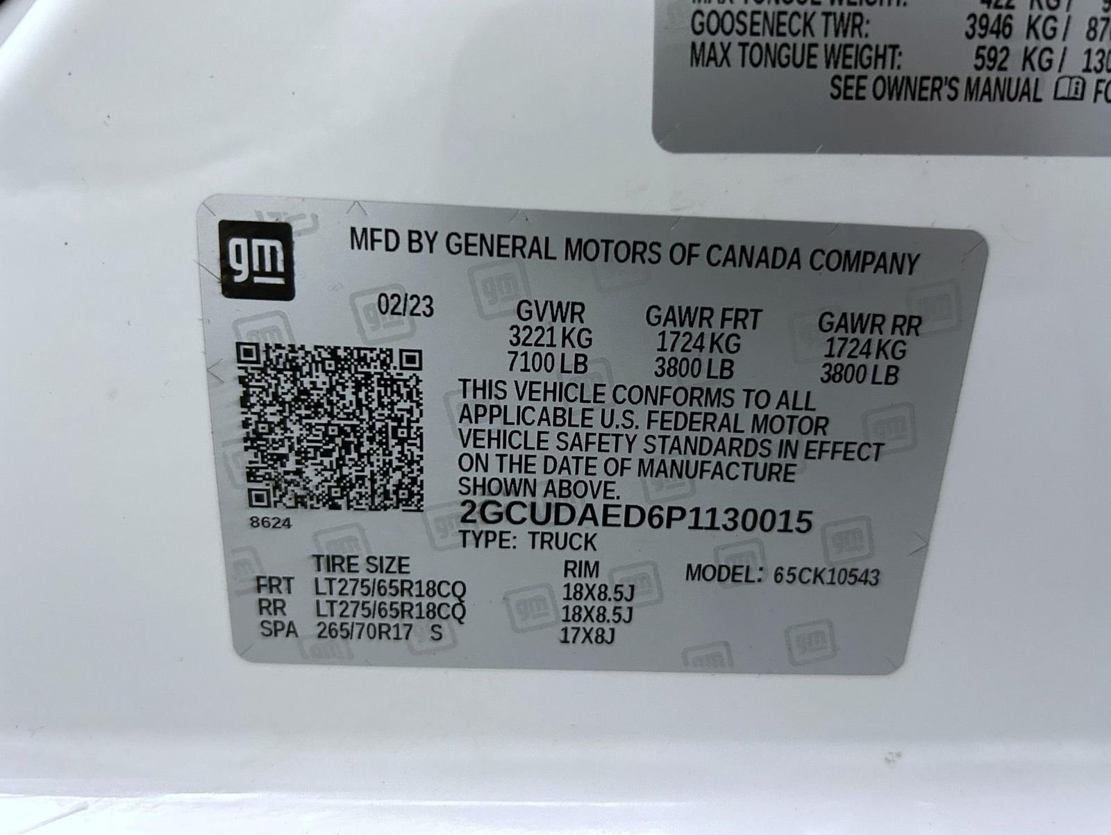 Used 2023 White Chevrolet WT image 25