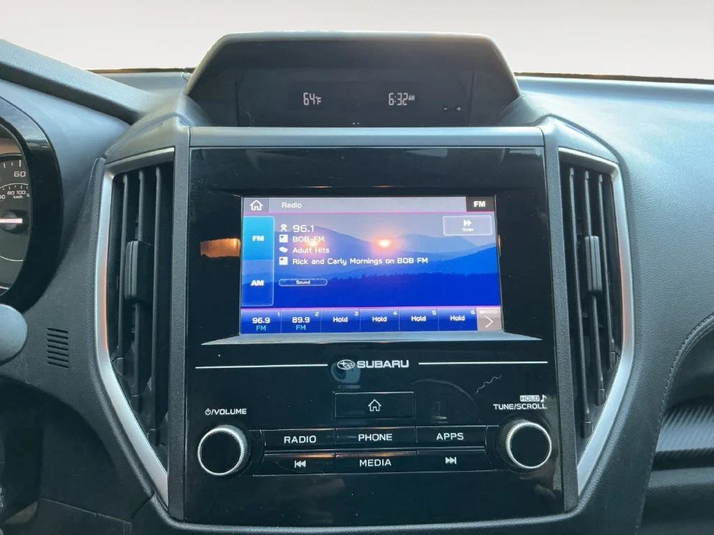 Used 2022 Blue Subaru Base image 14