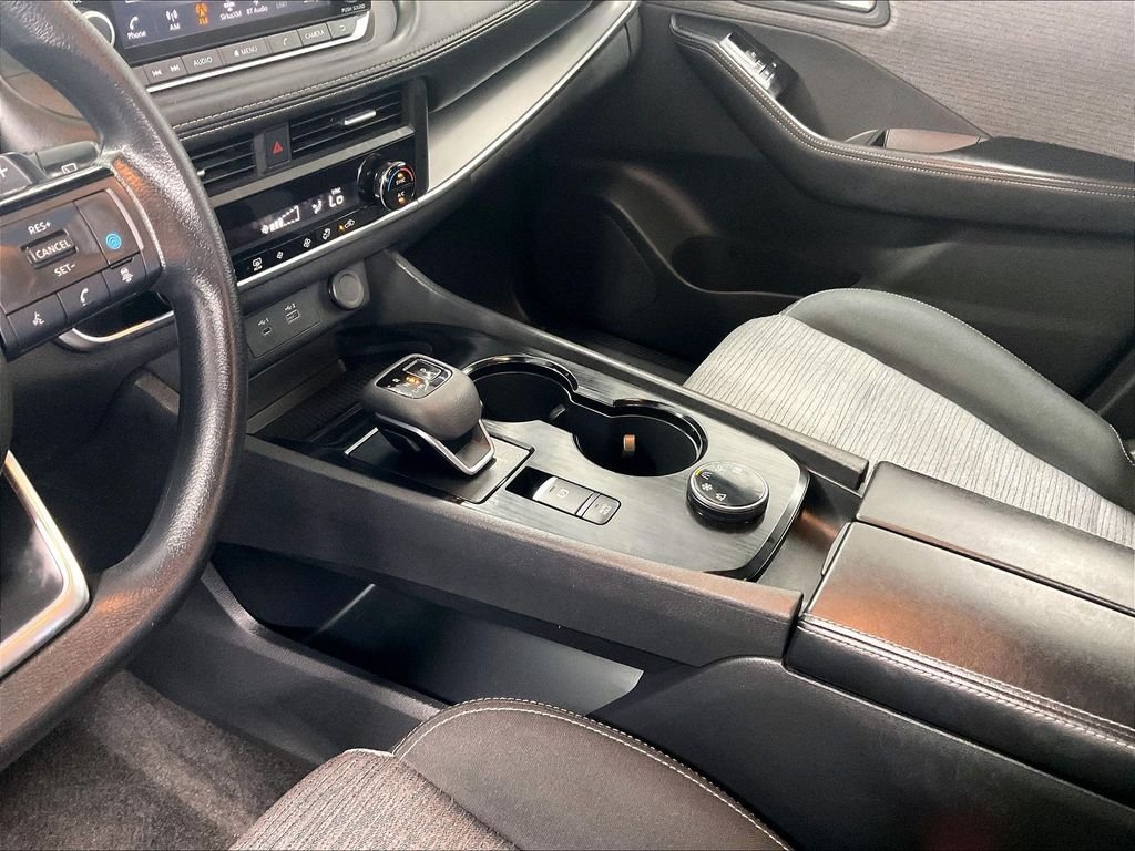 Used 2023 Silver Nissan SV image 21