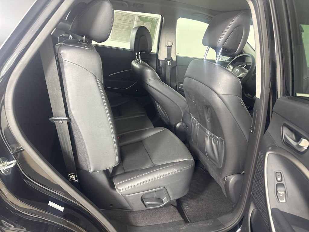 Used 2018 Black Hyundai SE Ultimate image 10