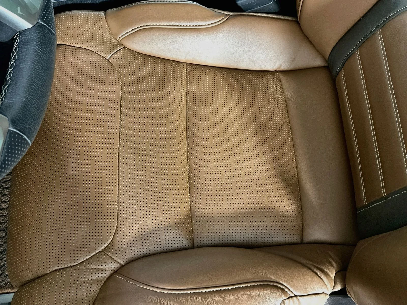 Certified Used 2025  Toyota 1794 image 18