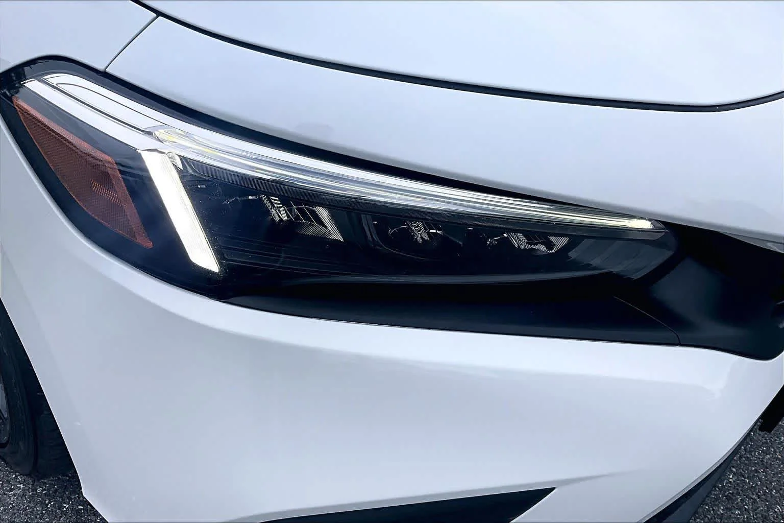 Used 2023 Platinum White Pearl Honda Sport image 28