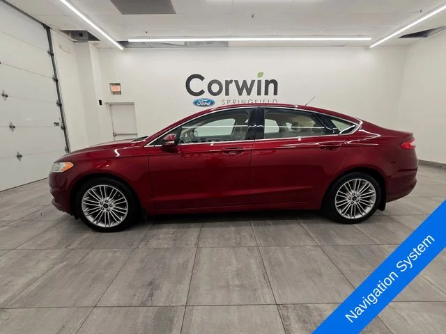 Used 2013 Ruby Red Metallic Ford SE image 2