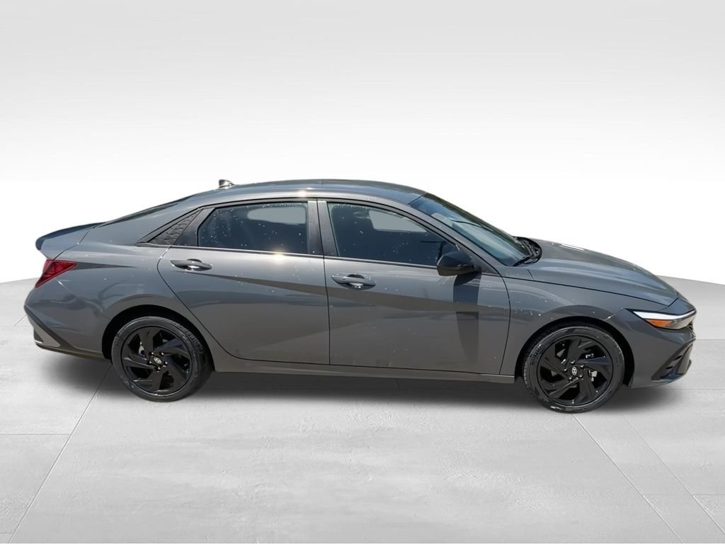 New 2026 Gray Hyundai SEL Sport image 9
