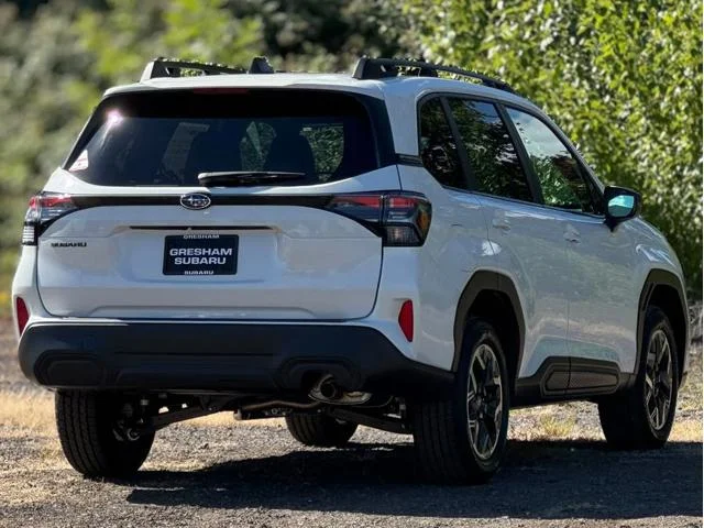 New 2026 CRYSTAL WHITE PEARL Subaru Premium image 7