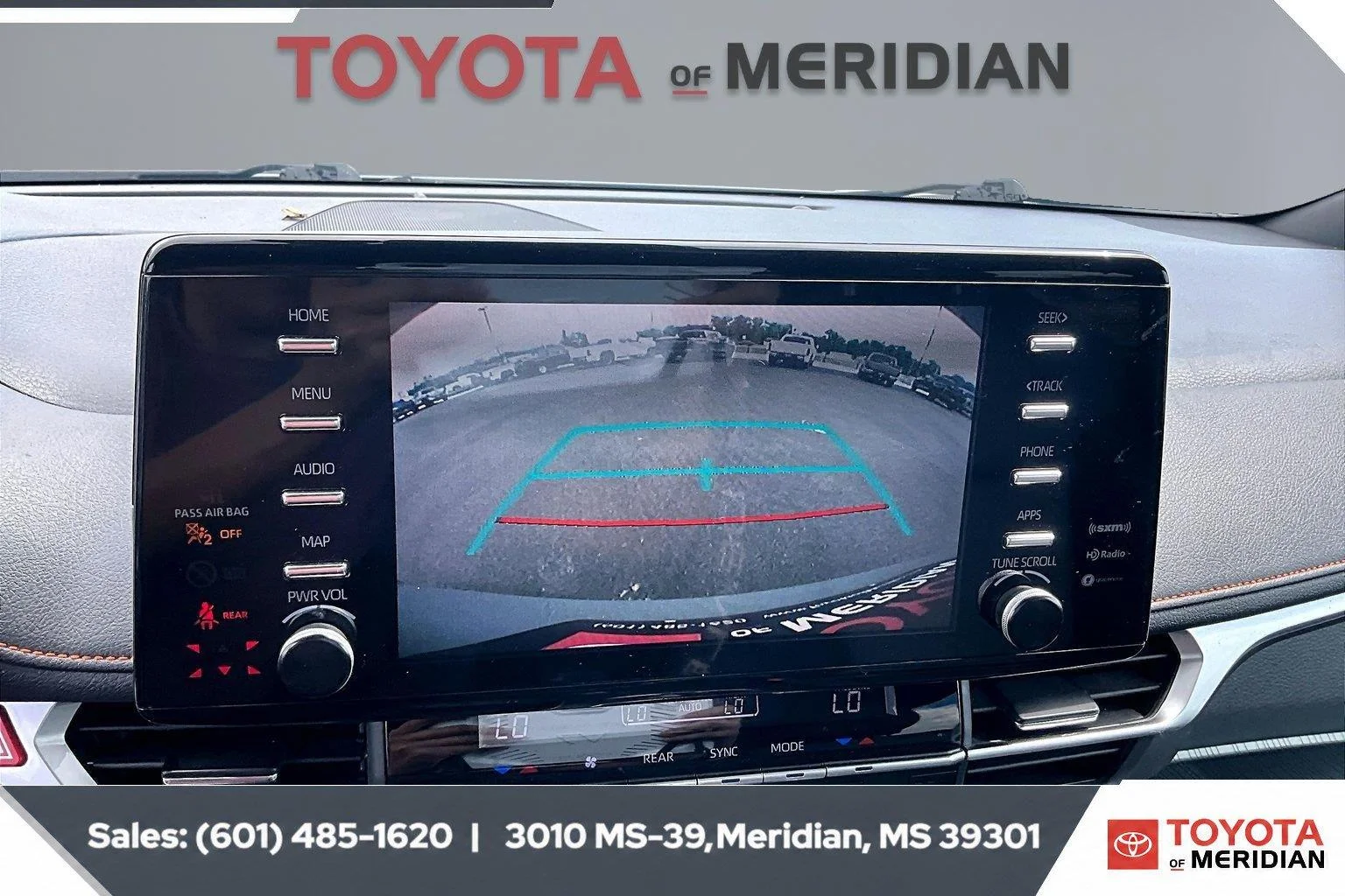 Used 2023 Cement Toyota XSE 7-Passenger image 15
