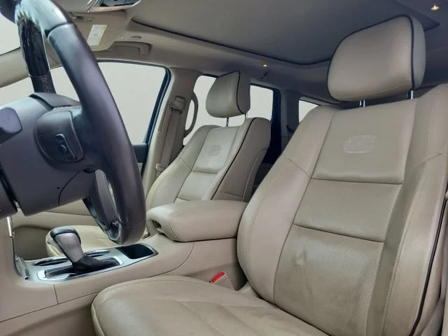 Used 2020 Black Jeep Overland image 23