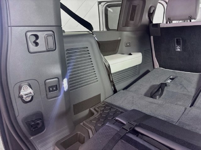 New 2026 Gray Land Rover S image 24