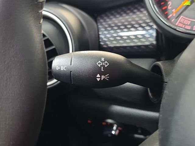 Used 2015 Blue MINI Base image 21