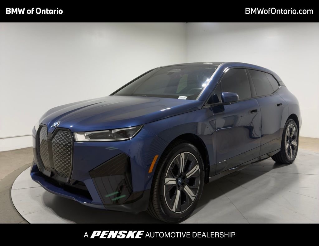 2024 BMW iX xDrive50's photo