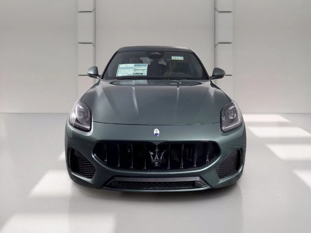 2026 Maserati Grecale Modena V6 - Photo 3
