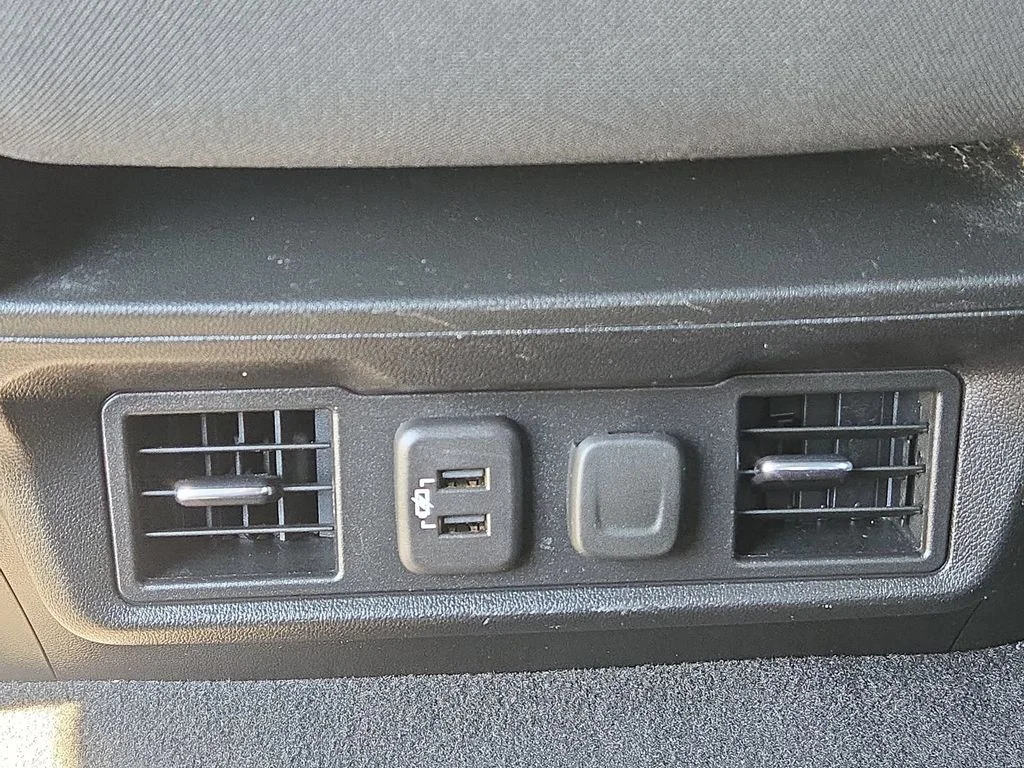 Used 2021 Gray GMC SLE image 38