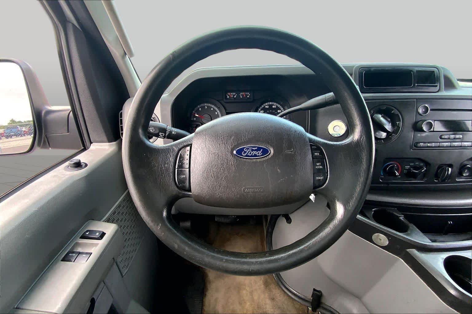 Used 2014 Oxford White Ford XLT image 6