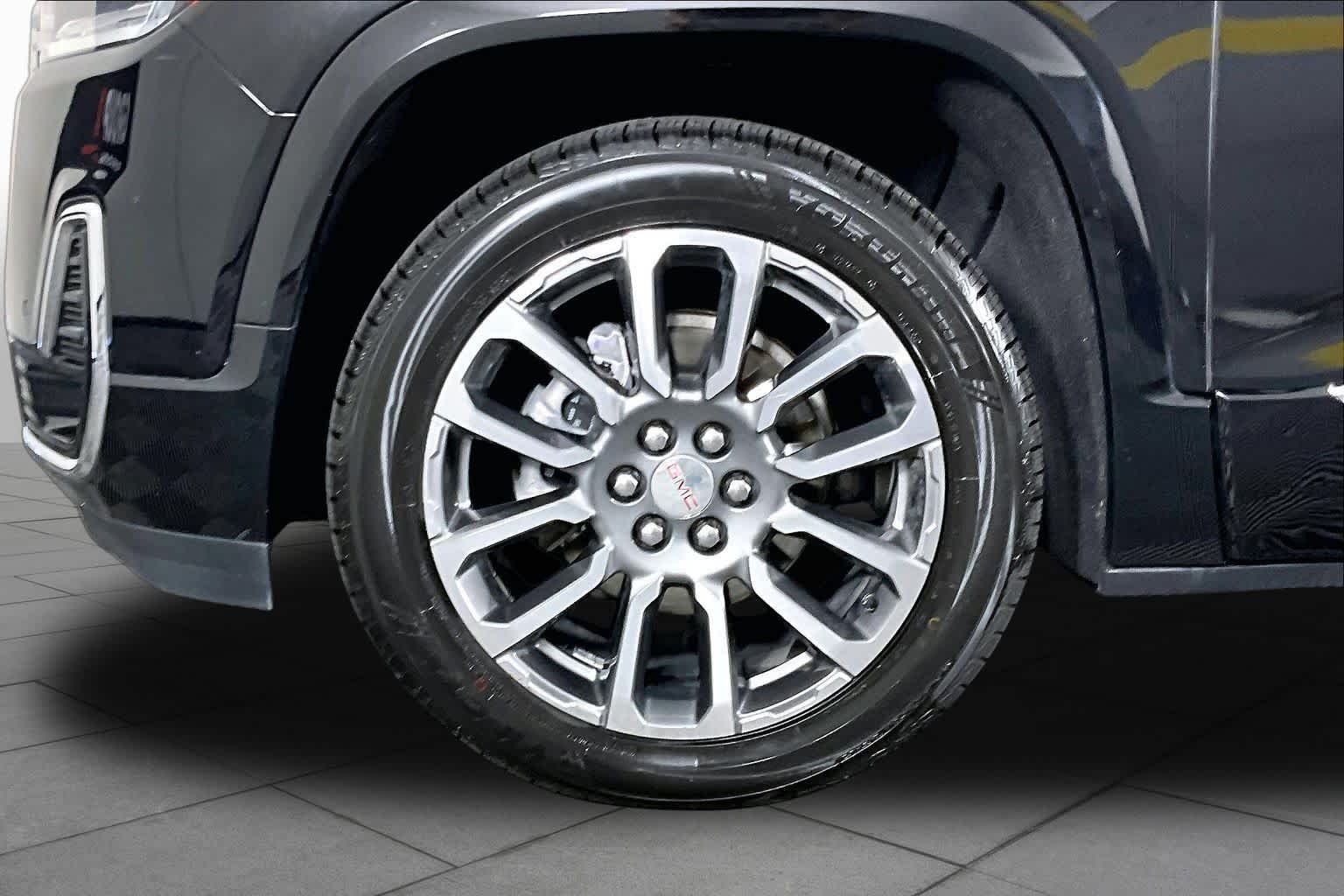 Used 2021 Ebony Twilight Metallic GMC Denali image 10