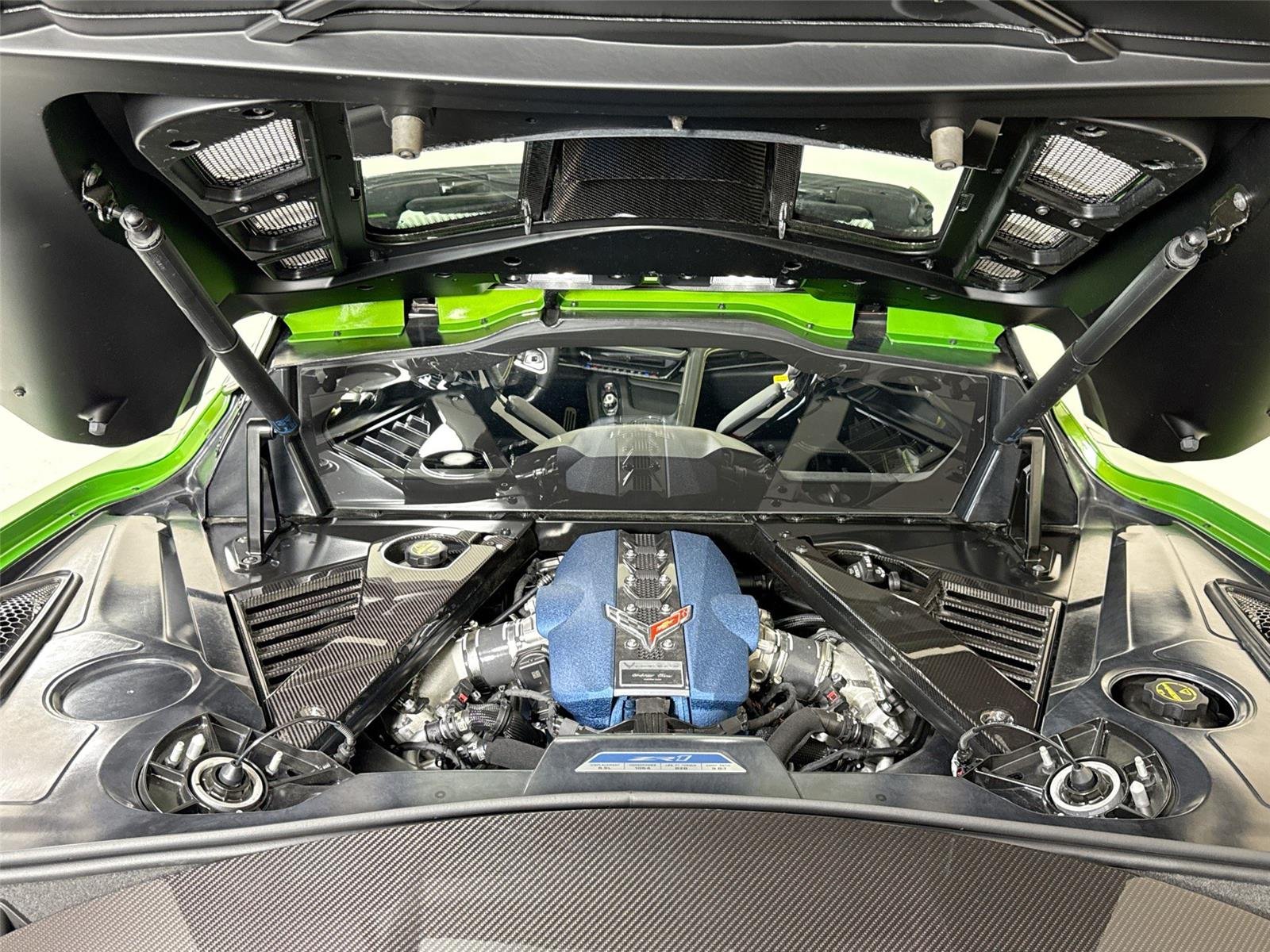 Used 2026 Roswell Green Metallic Chevrolet ZR1 | Carbon Fiber Aero Pkg | Front Lift | Carbon Flash Wheels image 27
