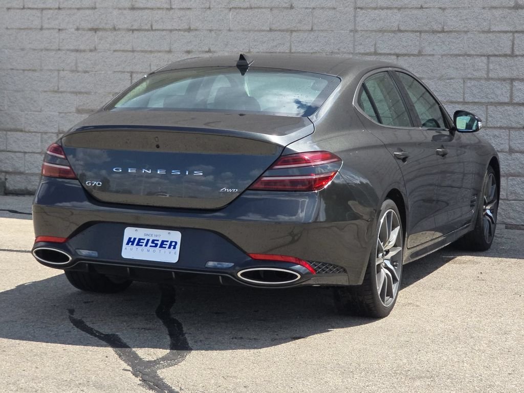 2025 GENESIS G70 Standard - Photo 13