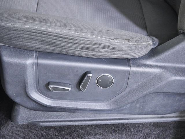 Used 2015 White Ford XLT image 24