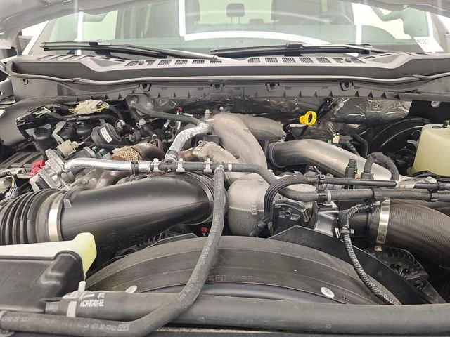 Certified Used 2025 Oxford White Ford Lariat image 38