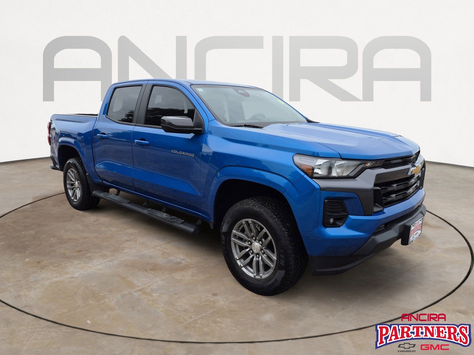2023 Chevrolet Colorado 4WD LT Crew Cab Short Box's photo
