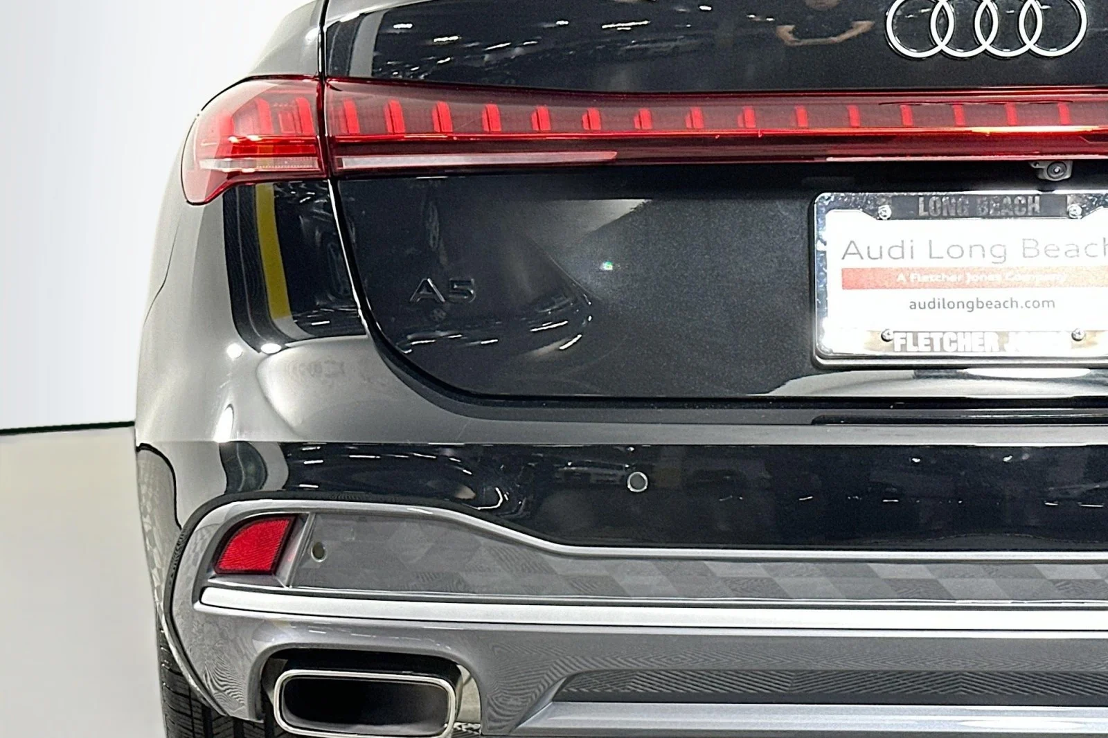 Used 2025 Mythos Black Metallic Audi Premium Plus image 17